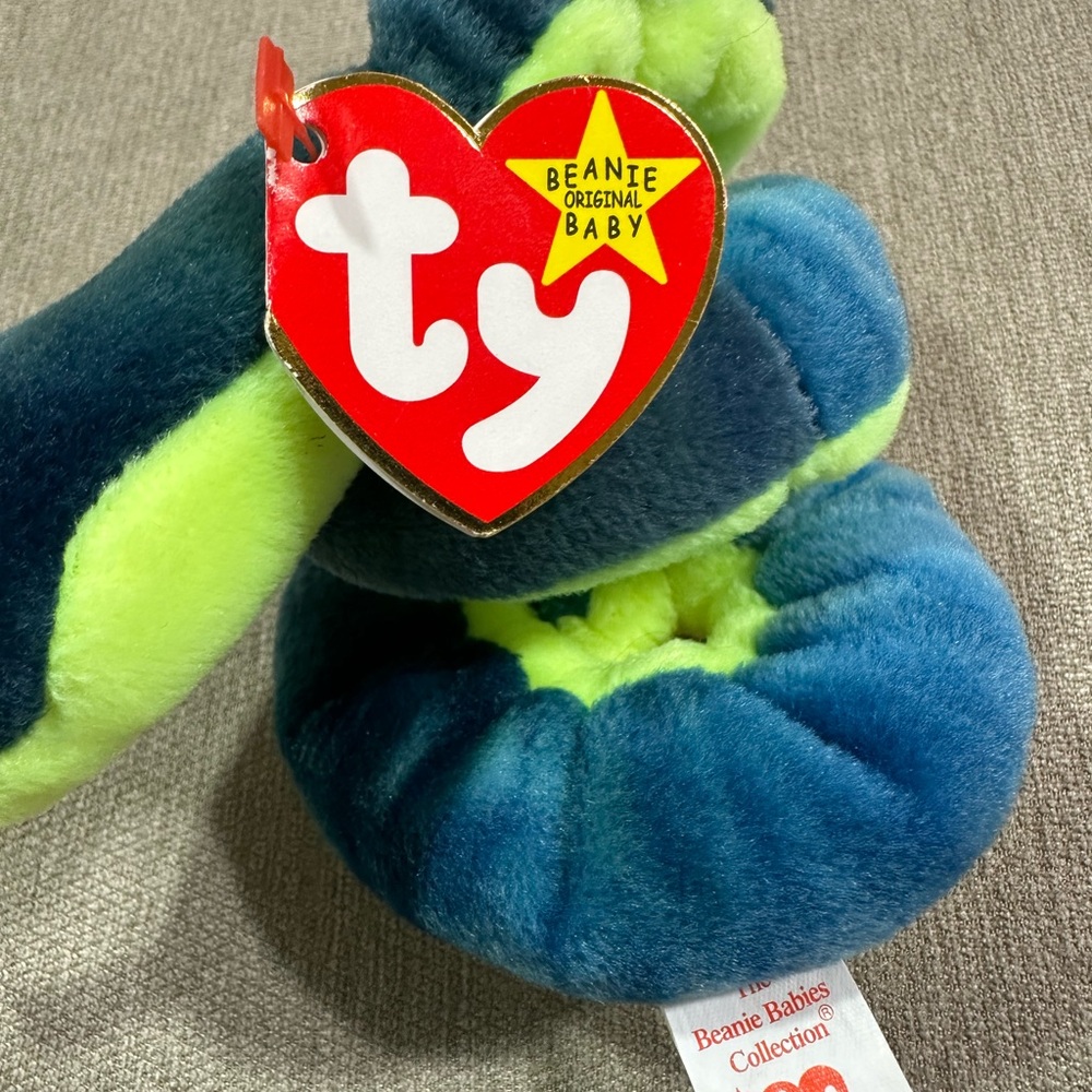 Ty Beanie Baby Hissy Plush Snake Toy in Blue and Green - Picture 9 of 11